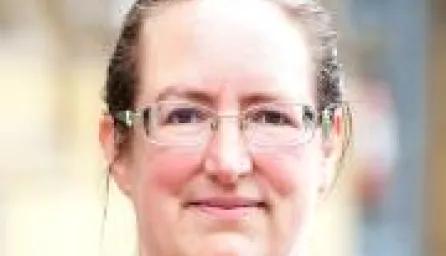 Dr Miriam Gill
