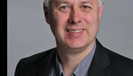 Dr David Robert Tee