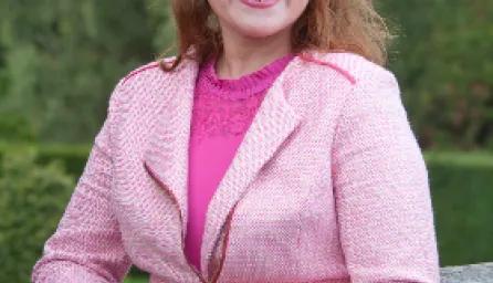 Ms Susannah Chambers