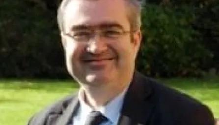 Dr David Smith