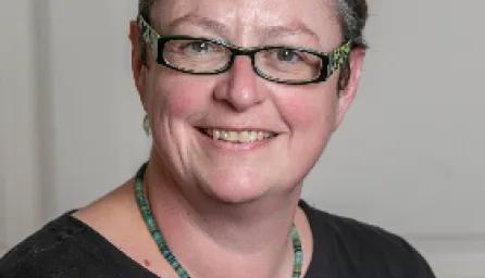 Dr Sarah Pearson