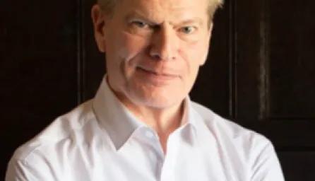 Dr Graham McCann