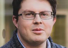 Dr Zachary Ardern
