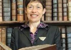 Dr Patricia Fara