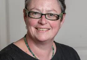 Dr Sarah Pearson