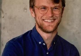Dr Jonnie Penn