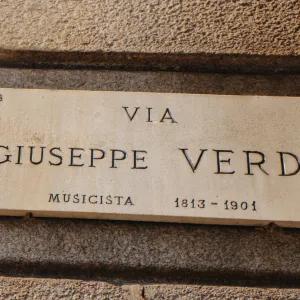 The name Giuseppe Verdi engraved on a stone