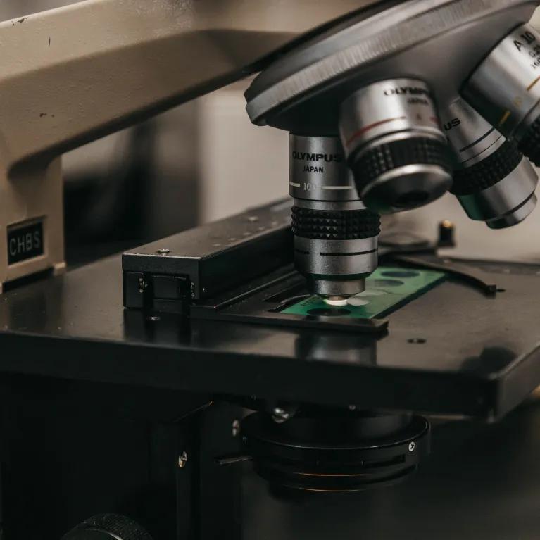 Microscope