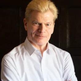 Dr Graham McCann