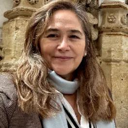 Dr Marina Velez Vago