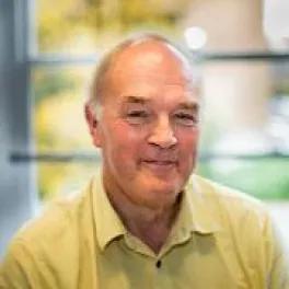 Dr David Applin