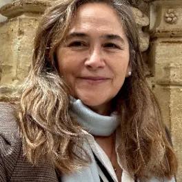 Dr Marina Velez Vago